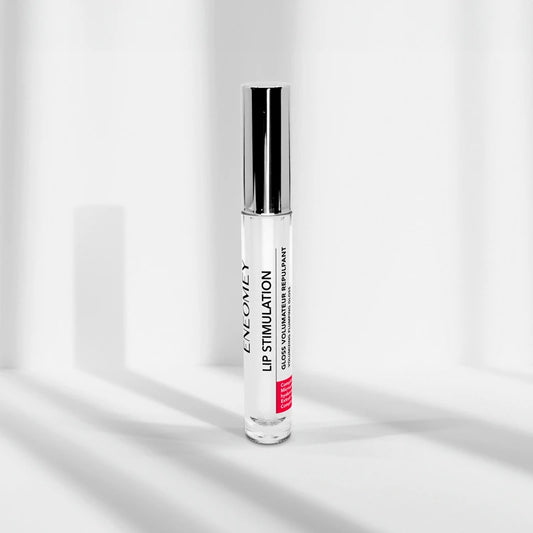 Eneomey Lip Stimulation – Lip Volumizing & Hydrating Serum – 4ml
سيروم إنيومي لتنشيط الشفاه – لشفاه ممتلئة ومرطبة – 4 مل